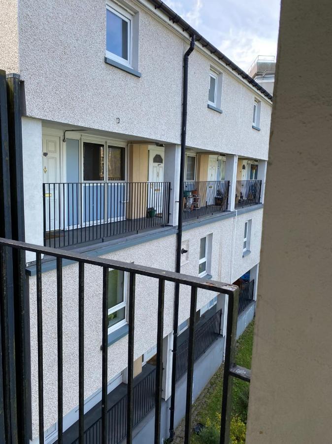 Holyrood New Apartment Edinburgh Exterior photo