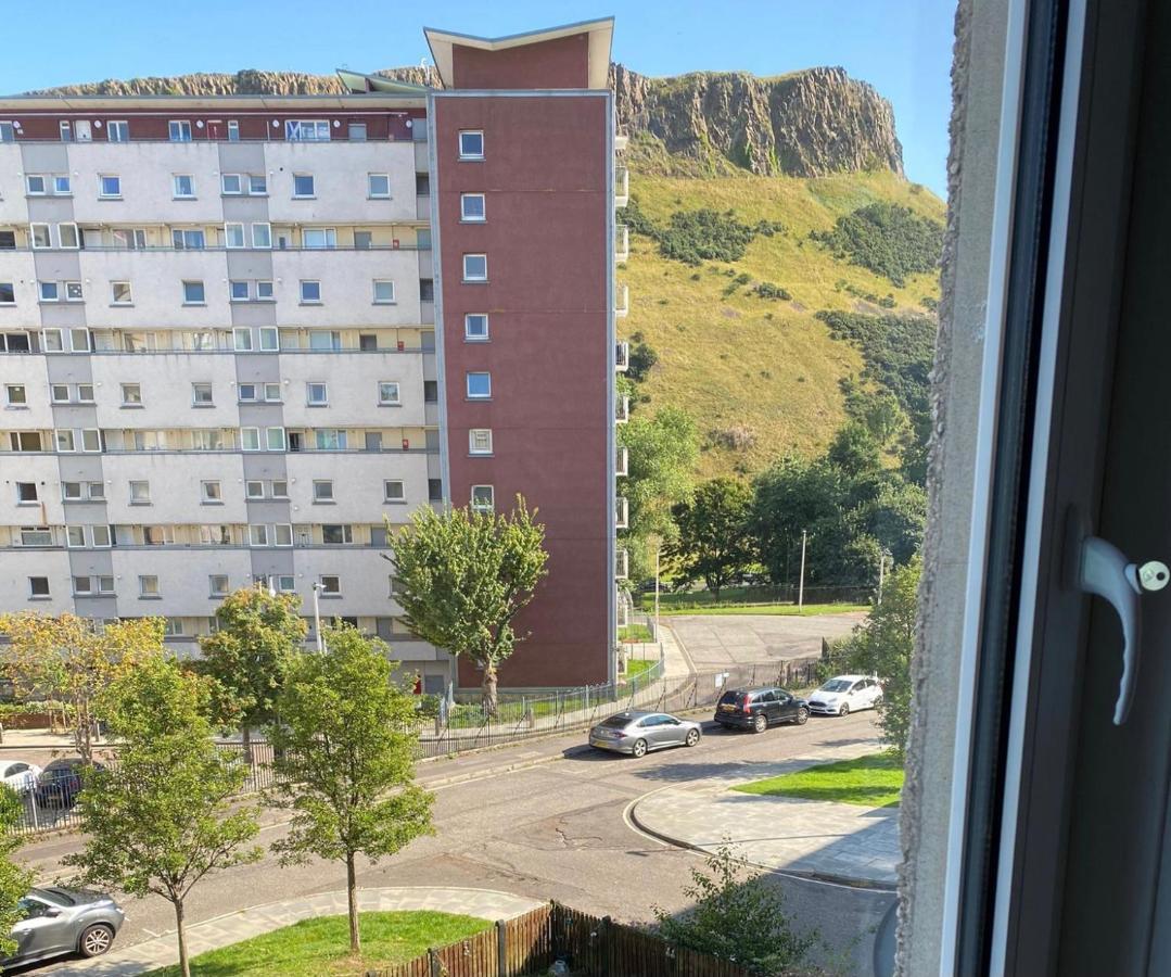 Holyrood New Apartment Edinburgh Exterior photo